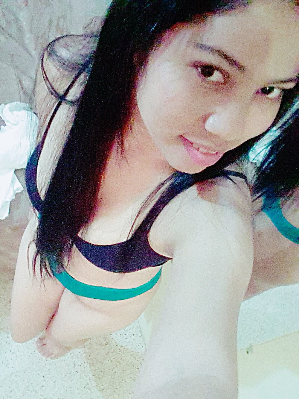 XXX Jeny peitudinha linda