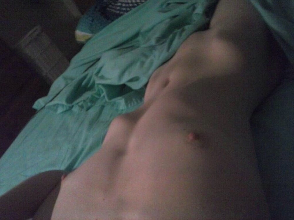 Aussie skatepark slut shows me what Im in for later today photo #324389065