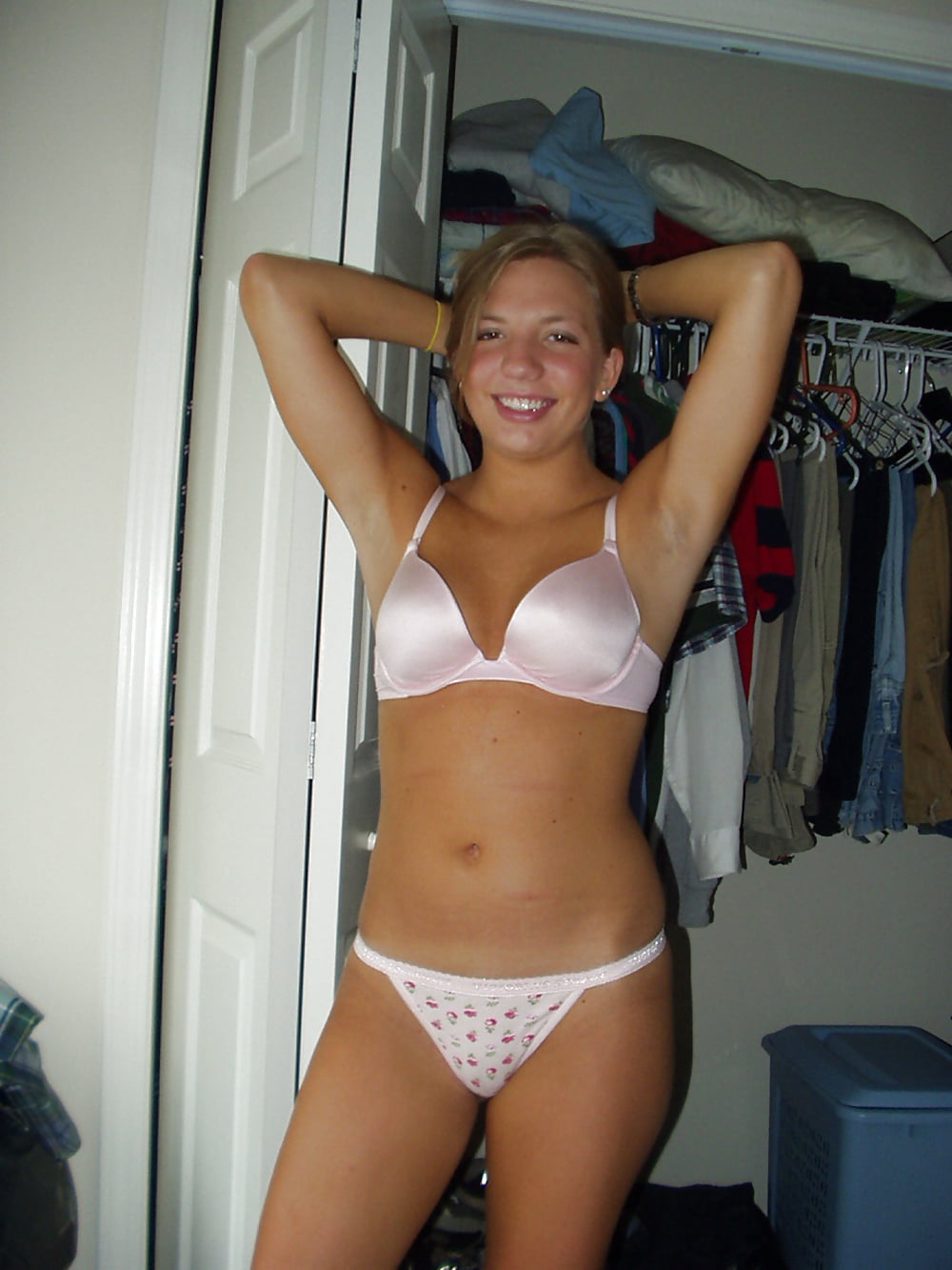 XXX amateur blonde