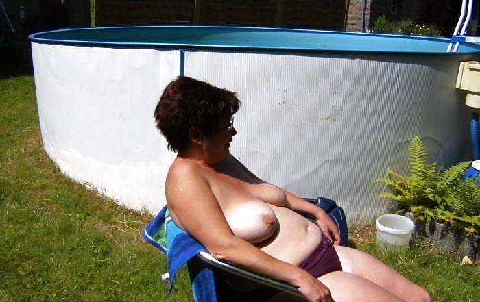 XXX Older women sunbathing 2.