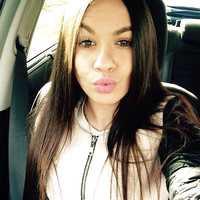 XXX UNE BEURETTE A ENCULER