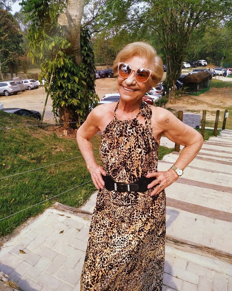  sexy grandma needs cumshot - 10 Photos 