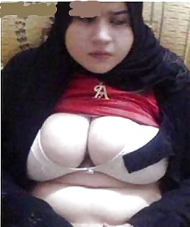 XXX collection of arab big boobs, big ass, hijab and high heels