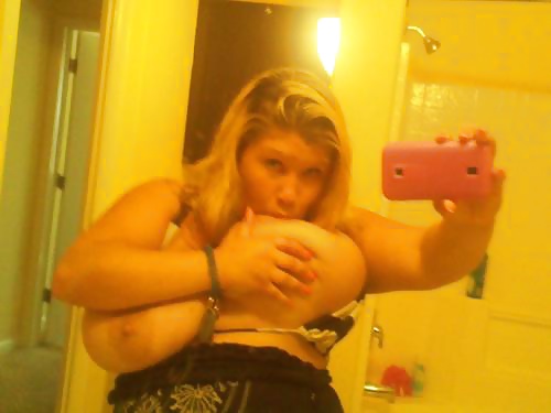 XXX Selfie Amateur BBWs, Curvy and Thick! - vol 59!