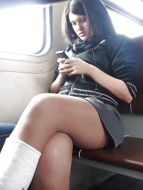 XXX Candid young slut : public transport