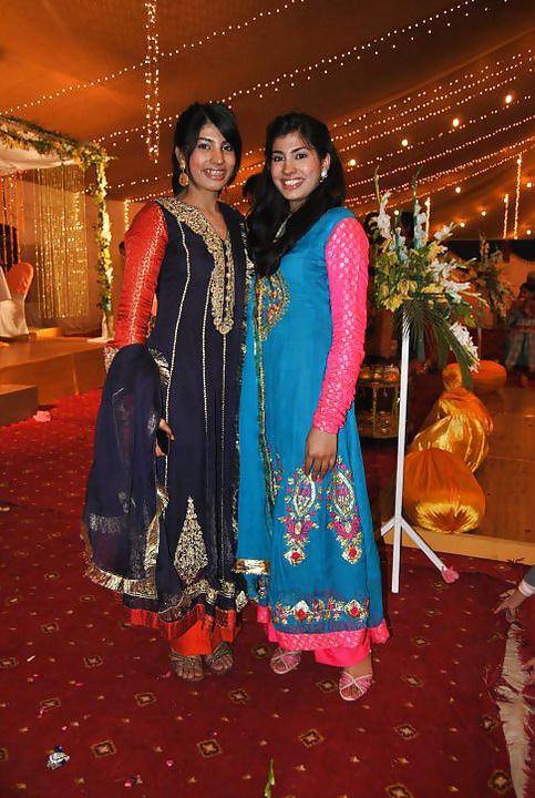 XXX Double Dose of Indian Curry Cunts