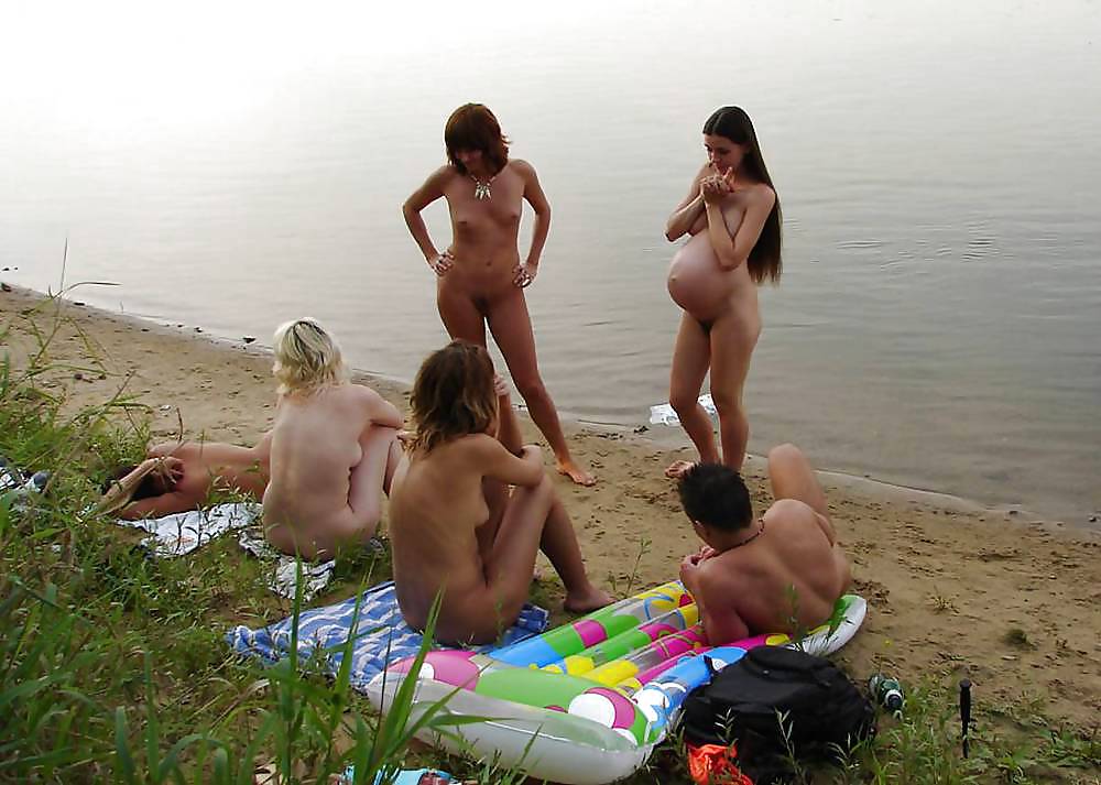 XXX Beach party with pregnant beauty