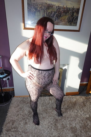 black fishnet pantyhose         