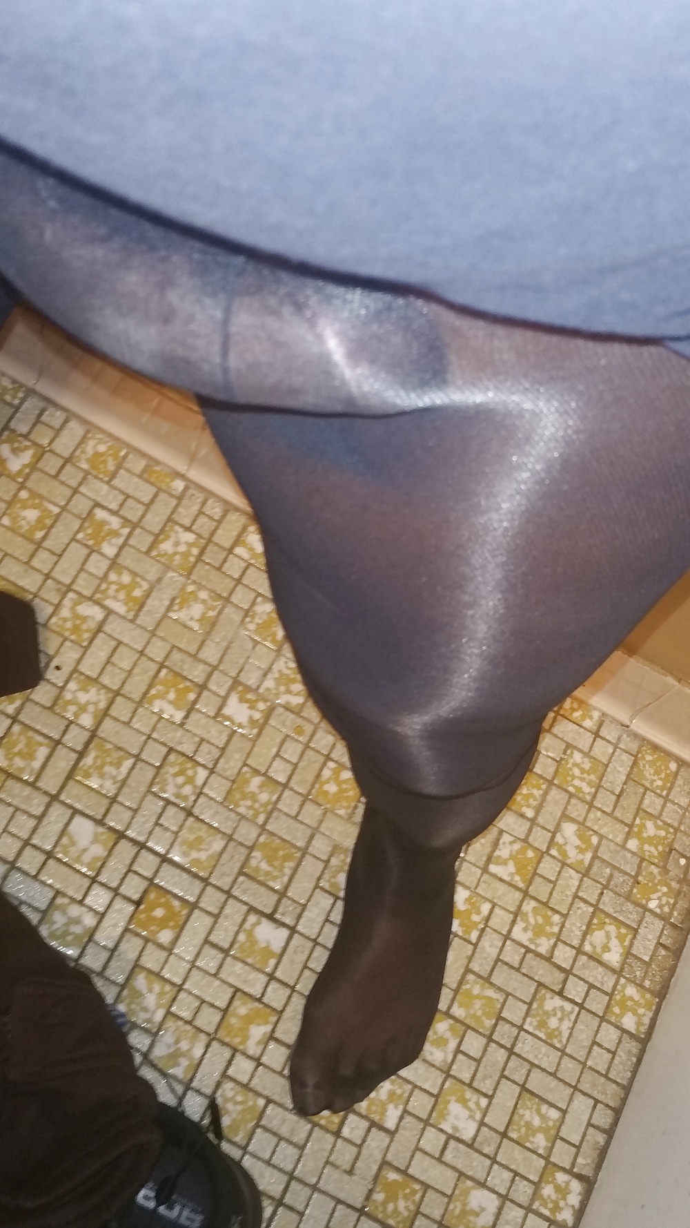XXX pantyhose saturday