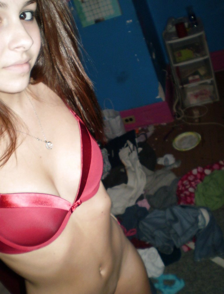 XXX sexy teen girl self shots