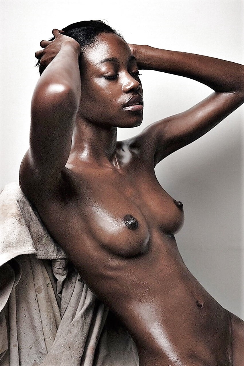 Nude Ghanaian Art