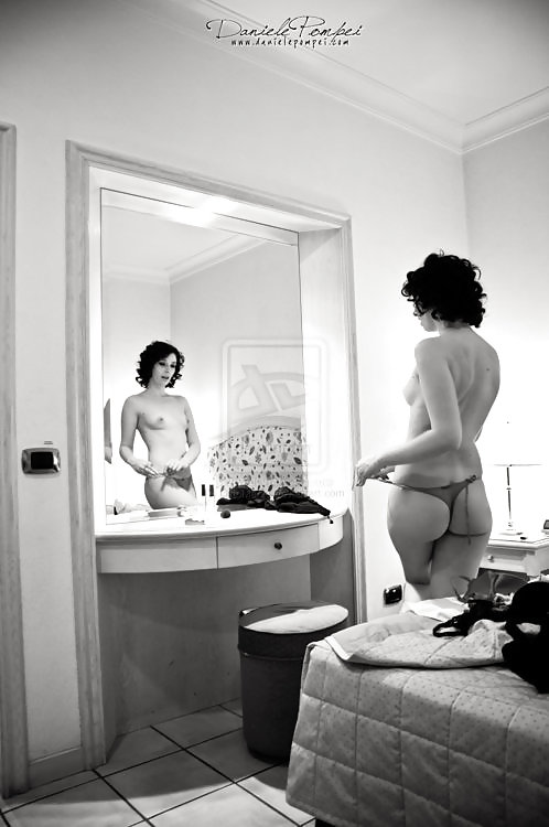 Black And White Nudes - Black and White 936! (Tasteful Nude Woman 2) - 85 Pics ...