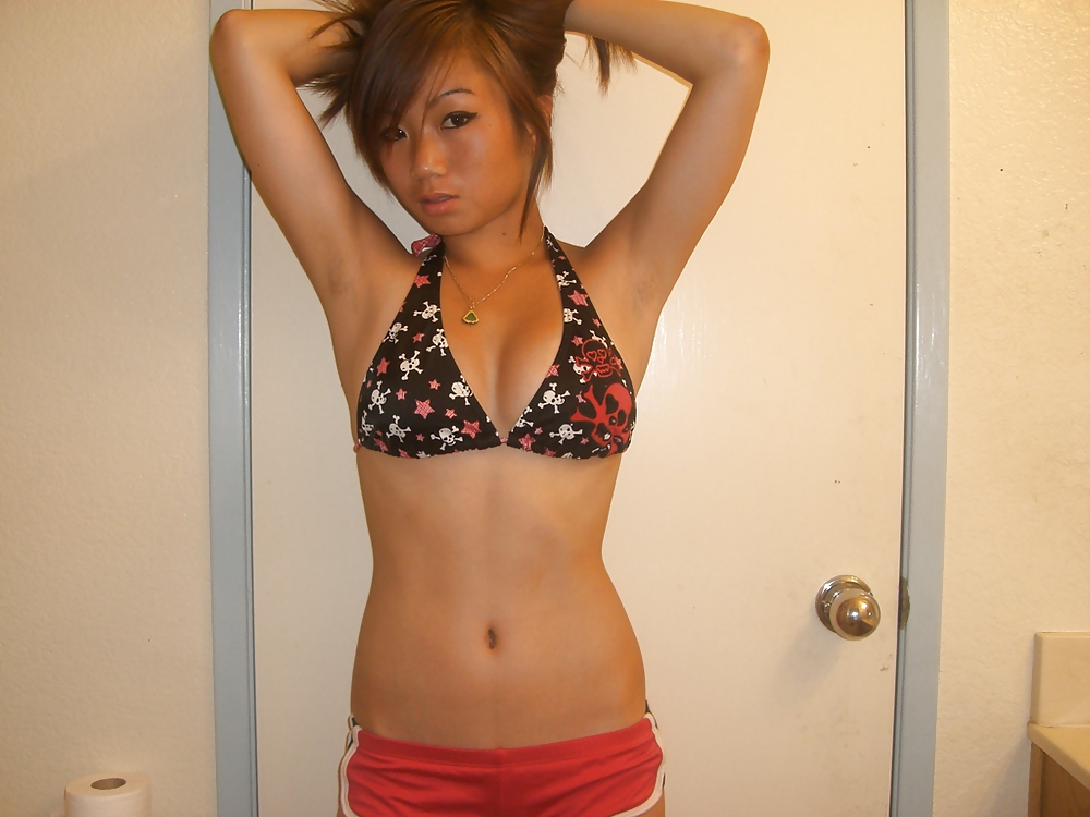 XXX Pretty Amateur Asian