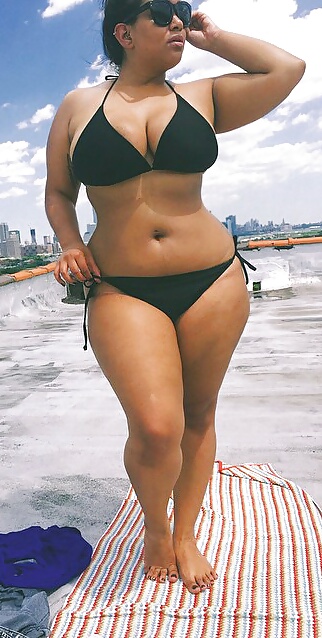 XXX Curvy, Thick and Big Girls in Bikinis - Set 13