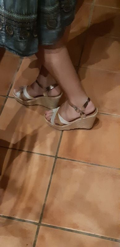 XXX Piedi di zie, nonne, mamme.