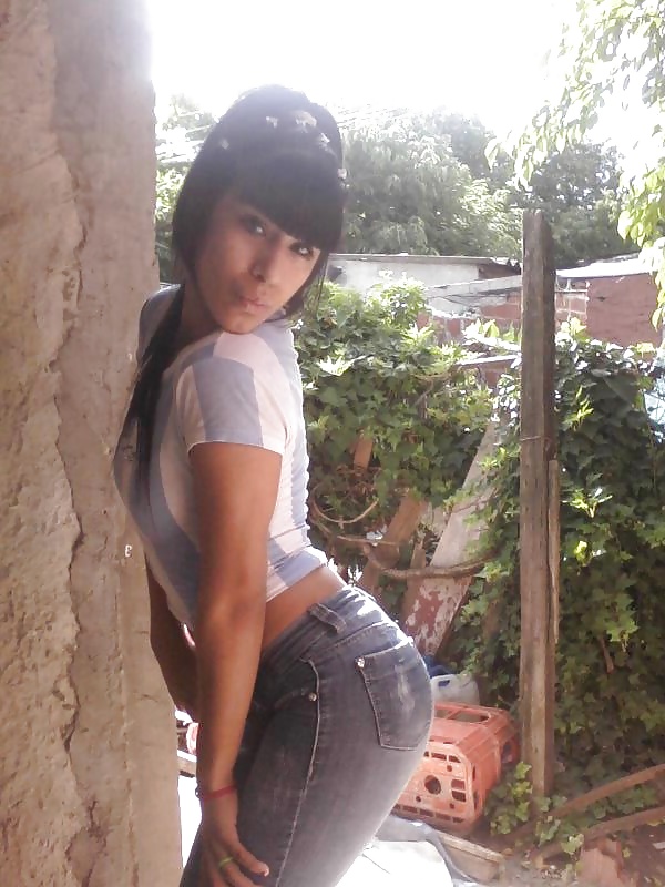 XXX ARGENTEENY BUSTY SLUTS