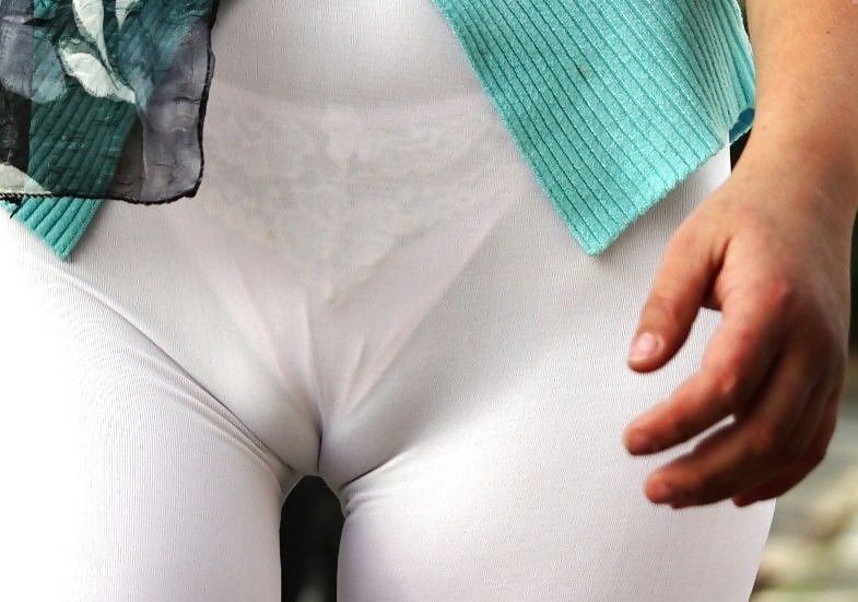 XXX cameltoe
