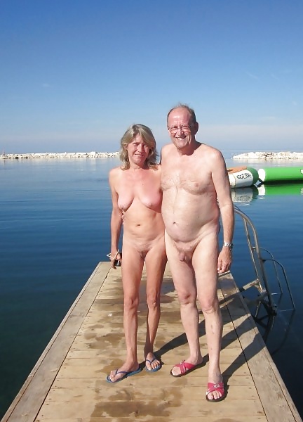 XXX NAKED COUPLES 28