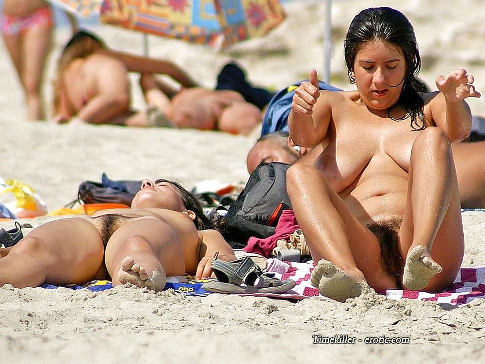 XXX Naked beach 12.