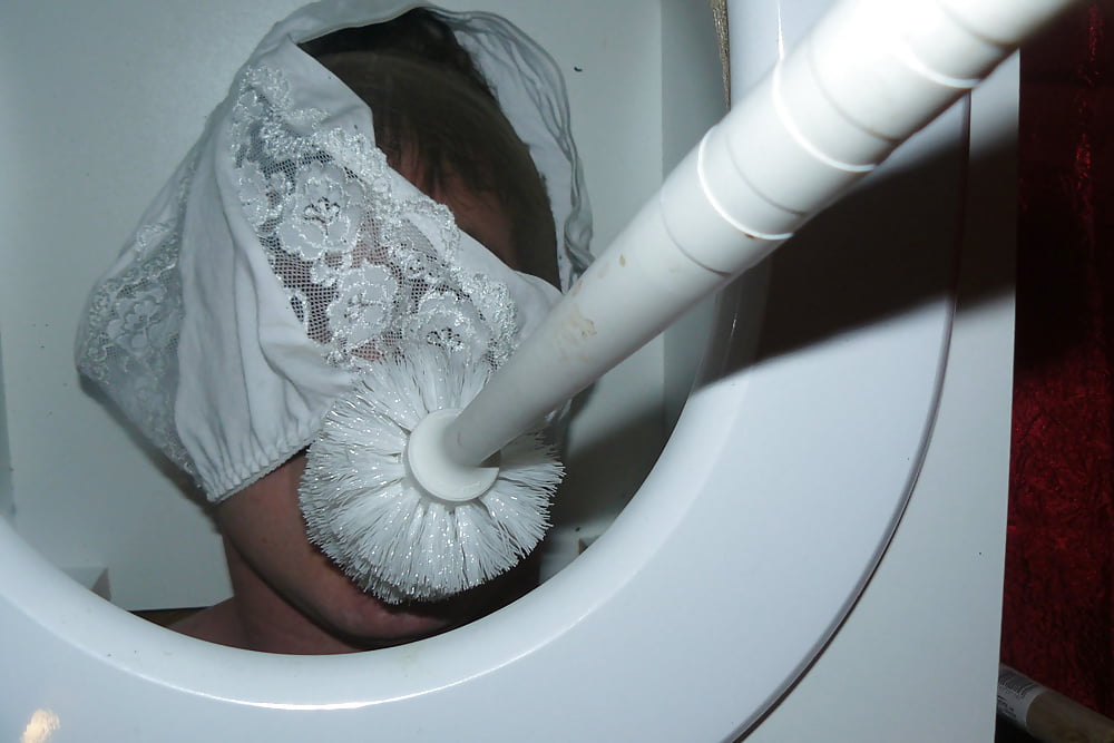 XXX wc service for Mistress Celine