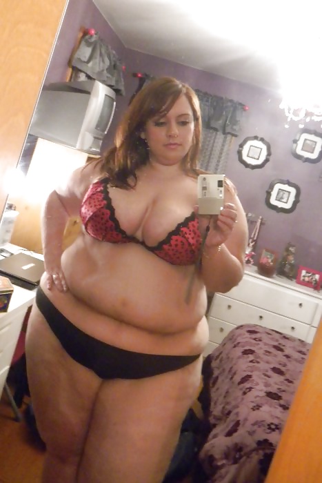 XXX Selfie Amateur BBWs, Curvy and Thick! - vol 60!