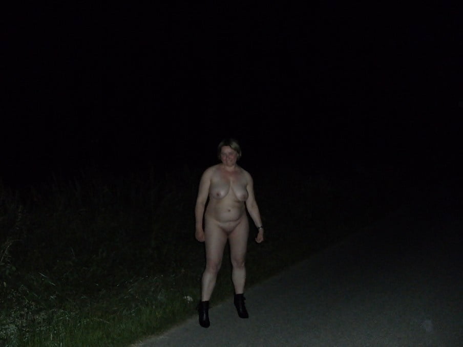 Severine naked outside - 43 Photos 
