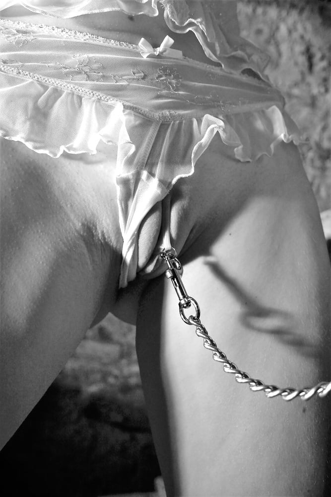 Girl on a leash 1 - 20 Photos 