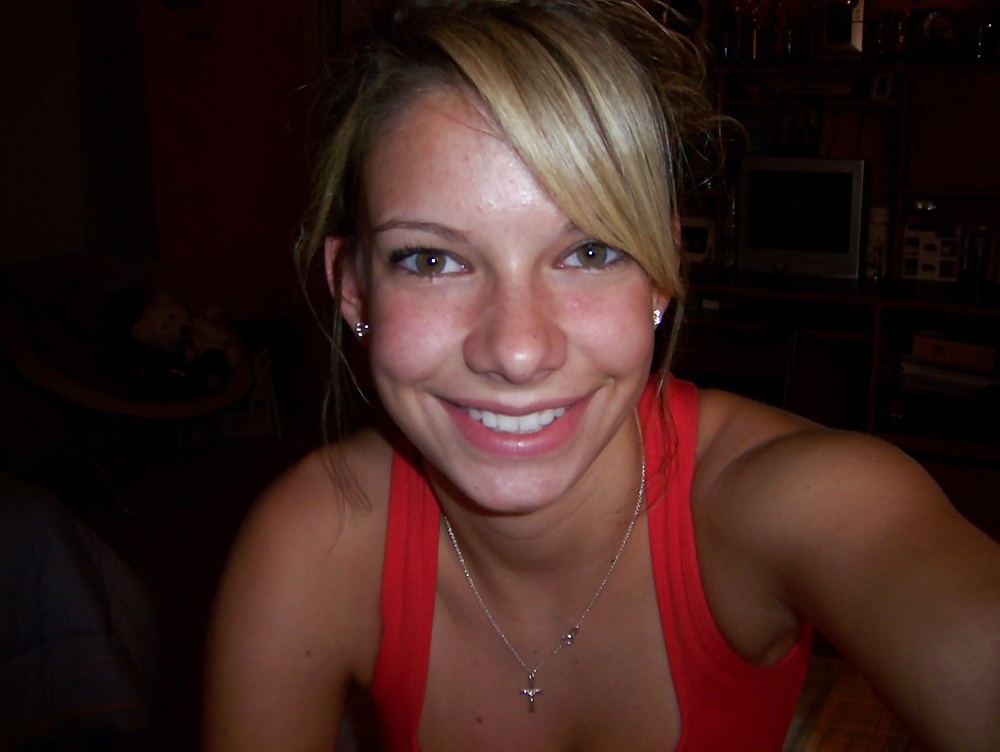 XXX Pretty Amateur Allie