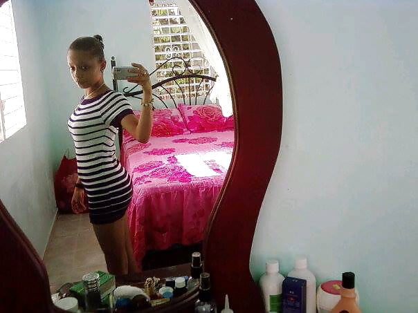 XXX jovencita del facebok muy hot
