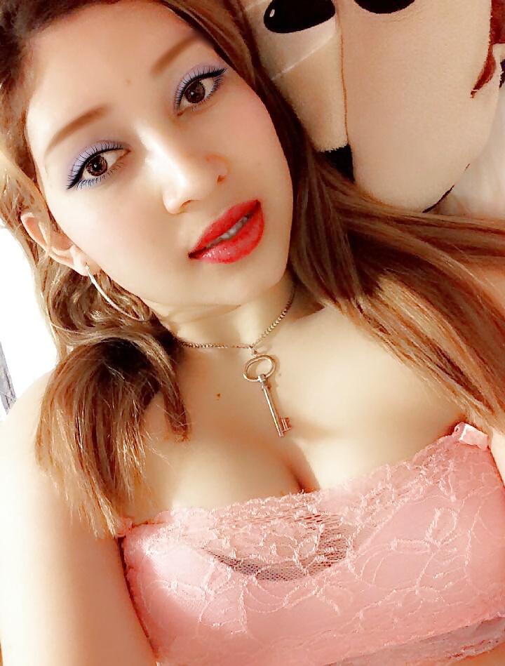 XXX Salvadorean facebook slut