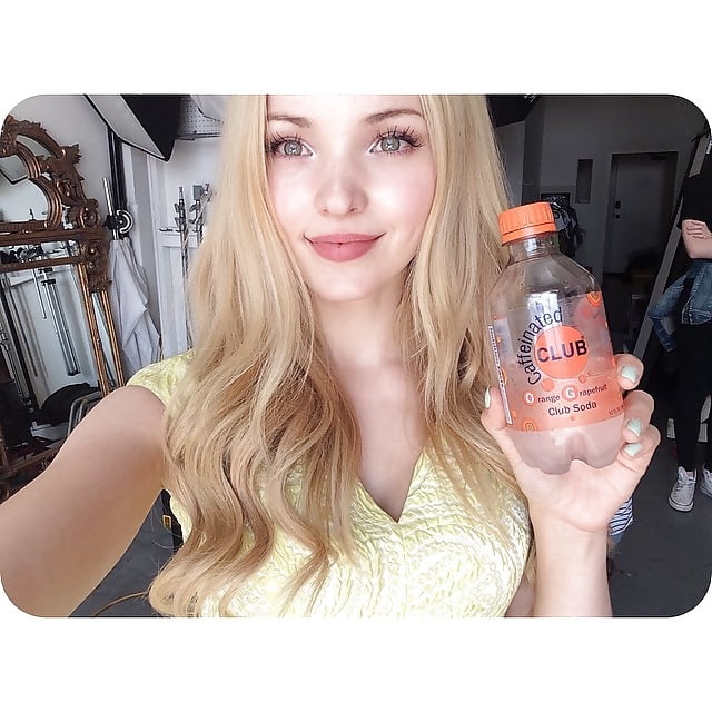 Dove cameron breakfast. Дав Камерон Эстетика. Дав Камерон Эстетика 2021. Дав Камерон 2023.