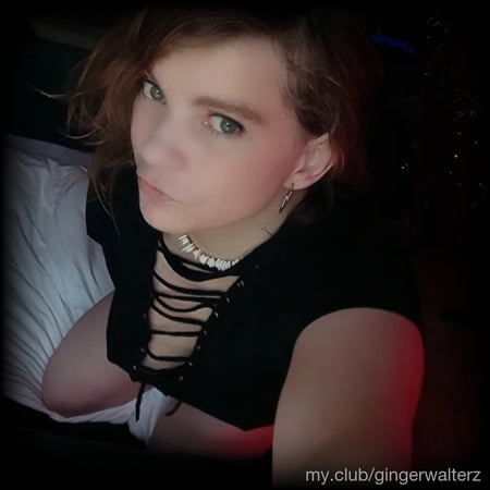 5 Sensual Shots of Miss Walterz Free Photos thumbnail