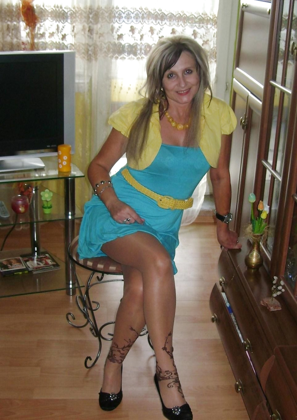 XXX Mature Russian Wife in Pantyhose