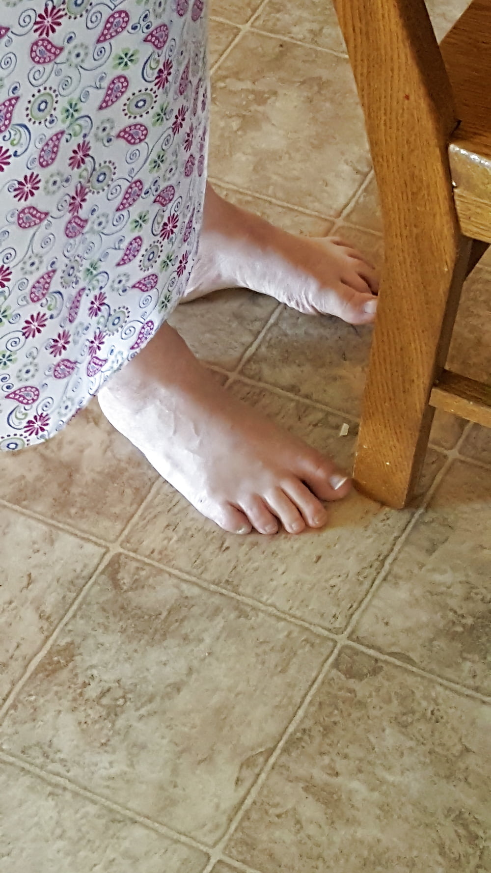 XXX Candid feet