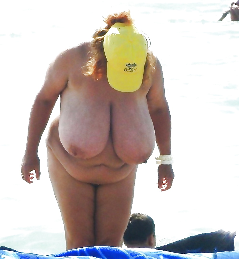 видео голая бабушка на пляже фото 55