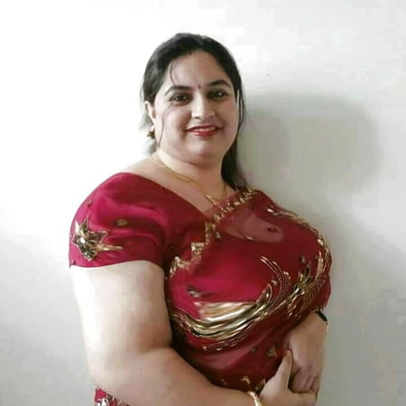 Desi Aunty & girls big boobs