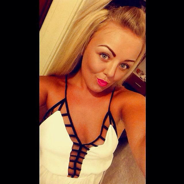 XXX UK Facebook Teens - Bethany & Demi