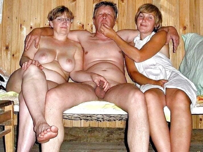 Nude Threesomes 252 Pics Xhamster