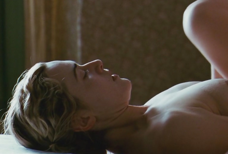 Celeb Kate Winslet Nude Bare Breasts Exposed In Bathtub