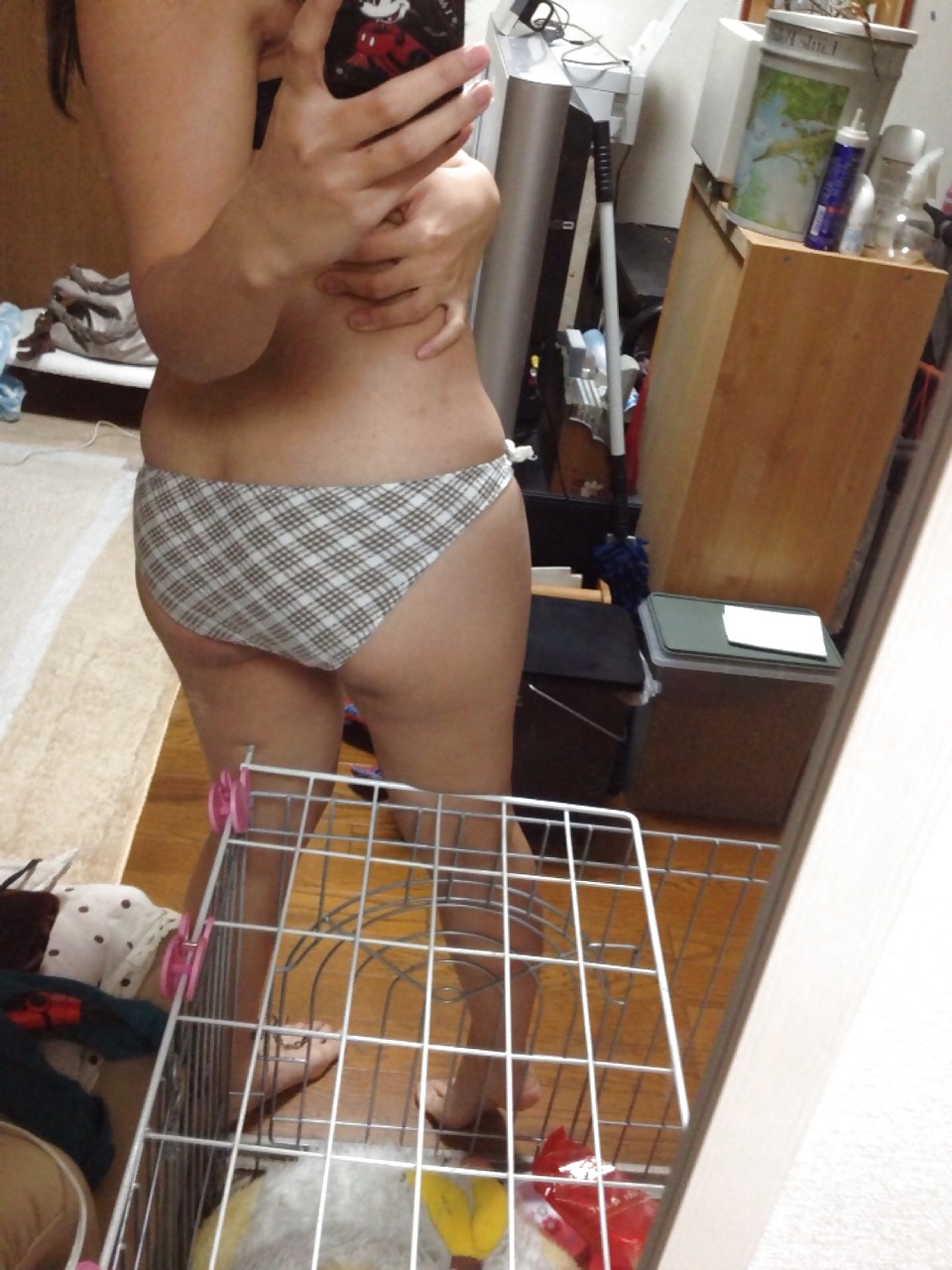 XXX Super Cute Japanese Schoolgirl's naked selfies