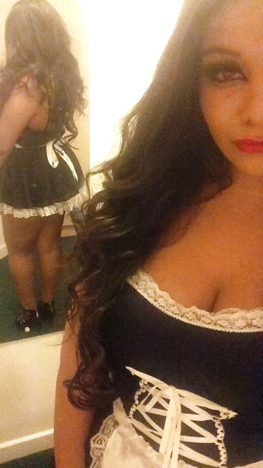 XXX Curvy UK Indian Babe