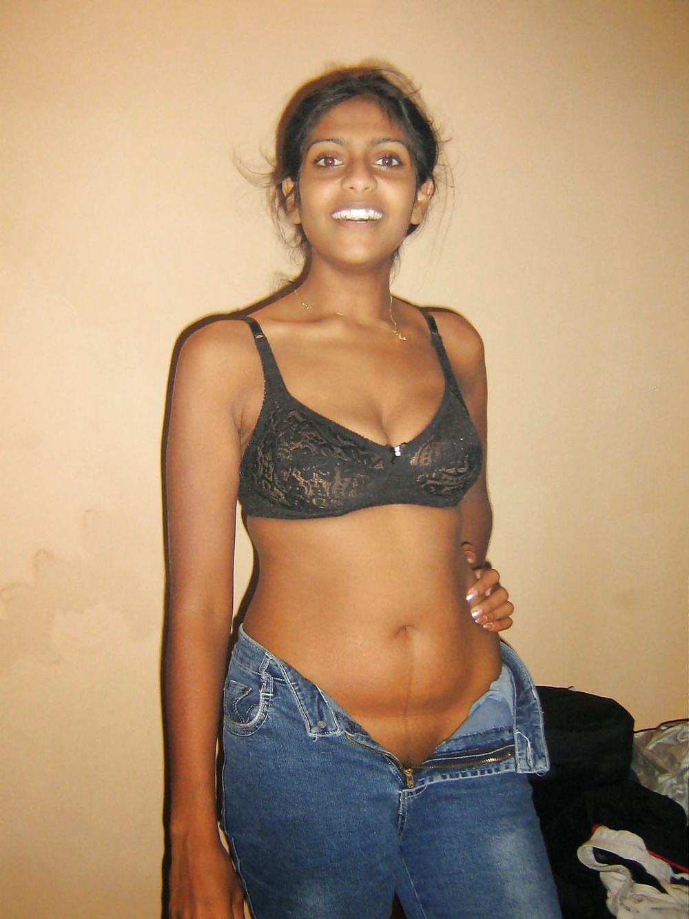 XXX Sri lanka girl 1 94293105