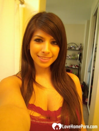 do my sexy curves make you hard         