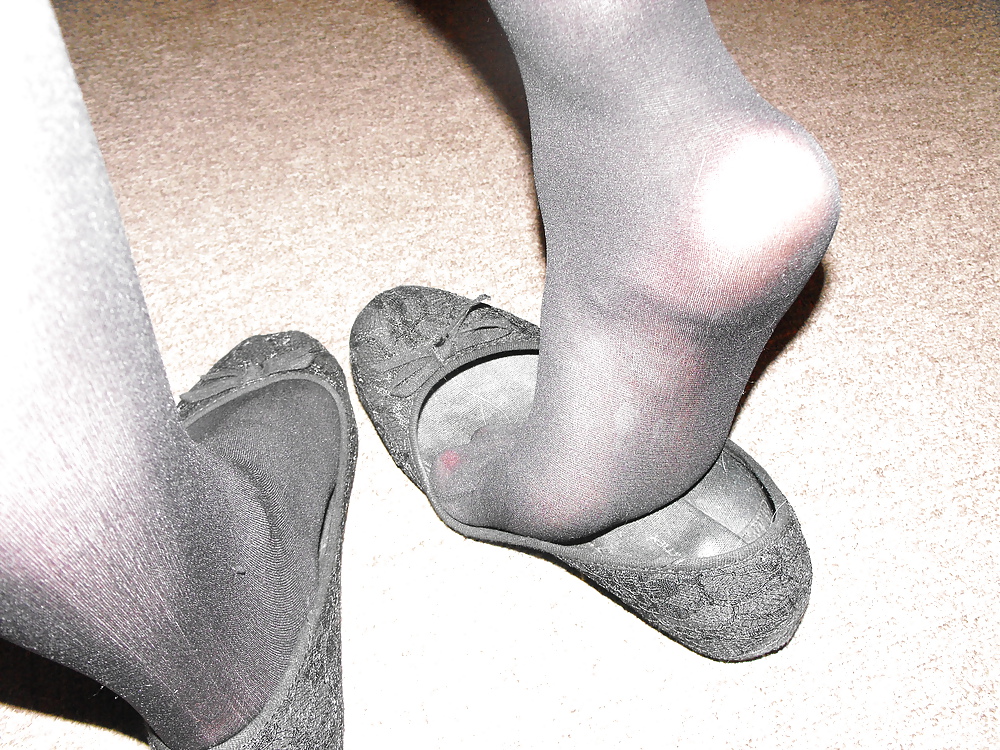 XXX mixed tights and ballerina flats..