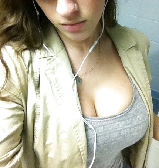 XXX Big Boobs Teen Sluts Selfies
