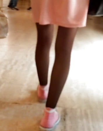 Beauty Legs With Black Stockings (teen) candid