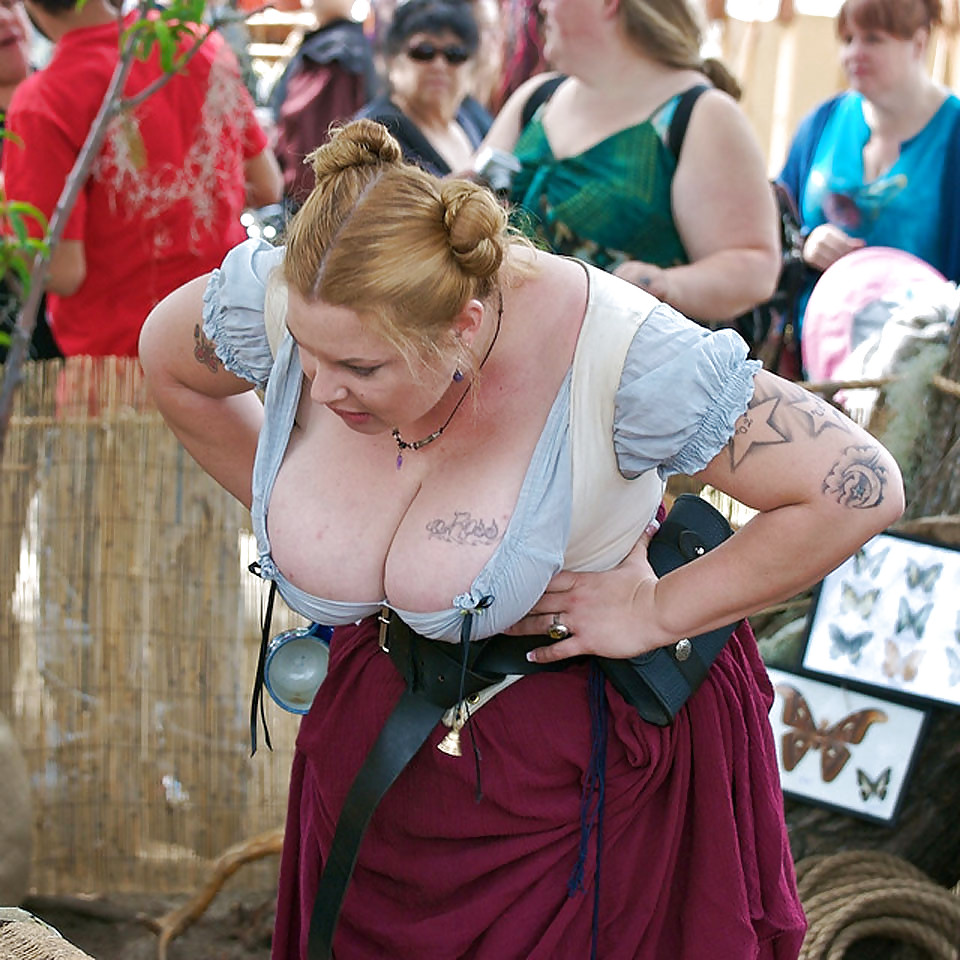 Renaissance fair tits 🔥 Pin on Costume