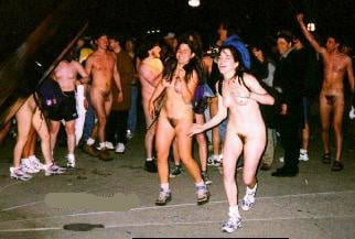 The naked mile run — photo 2