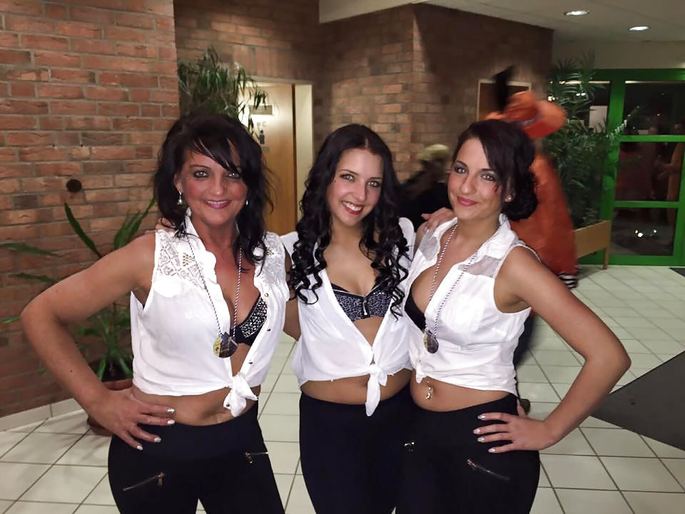 XXX Facebook MILF Slut Petra