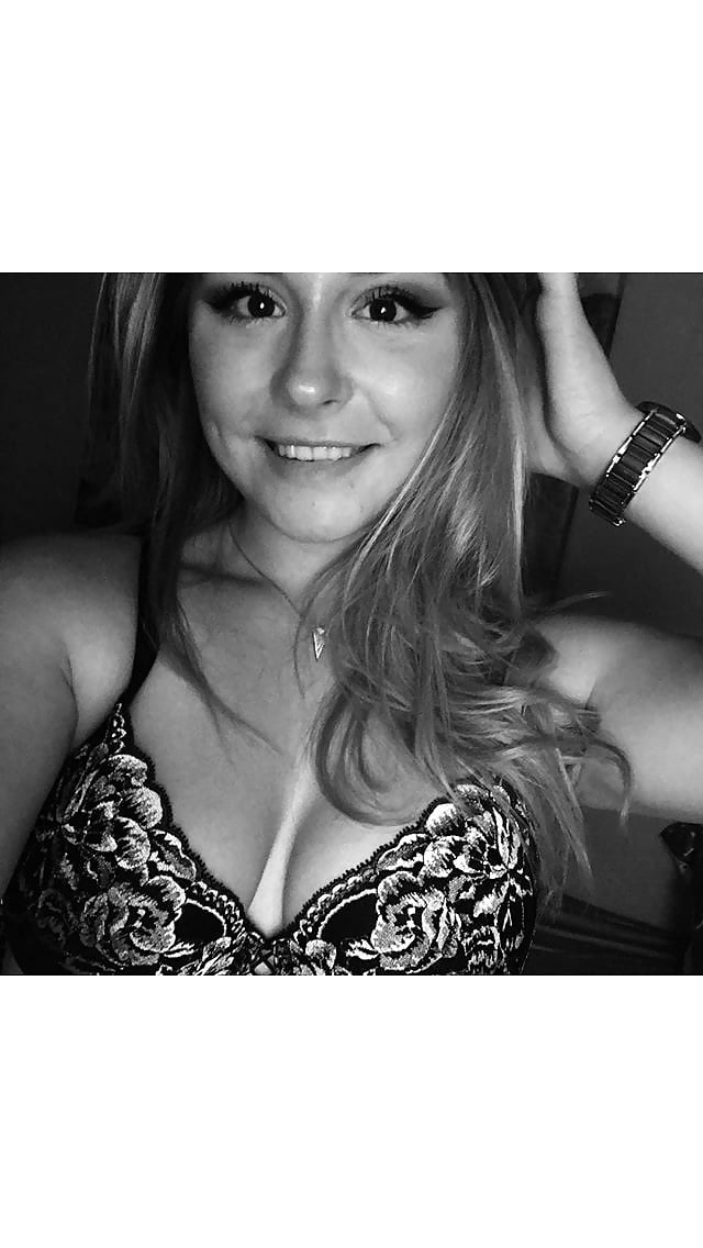 XXX None nude hottie